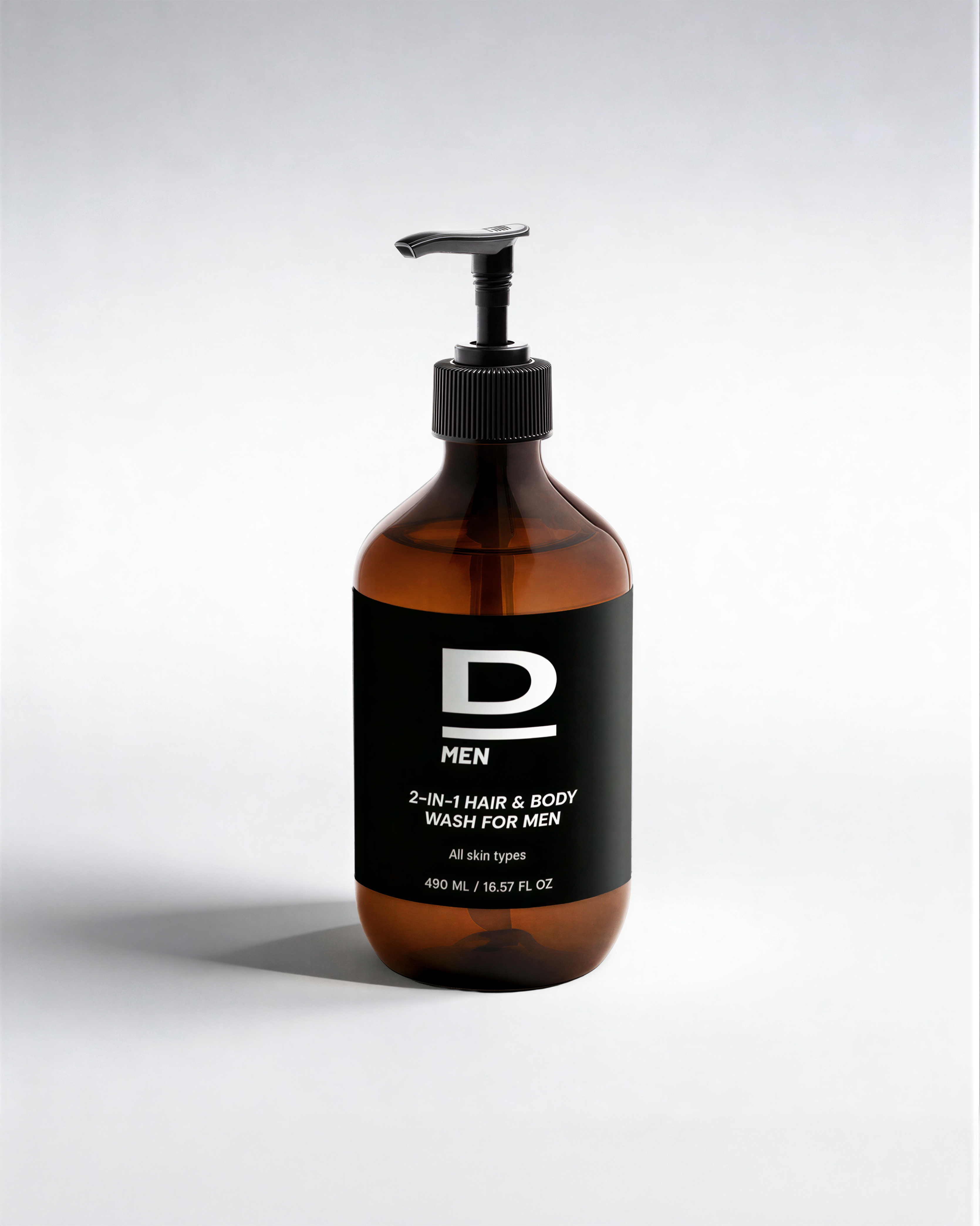 2-in-1 Haar- und Körperwaschmittel für Männer in brauner Flasche mit Pumpverschluss, 490 ml.