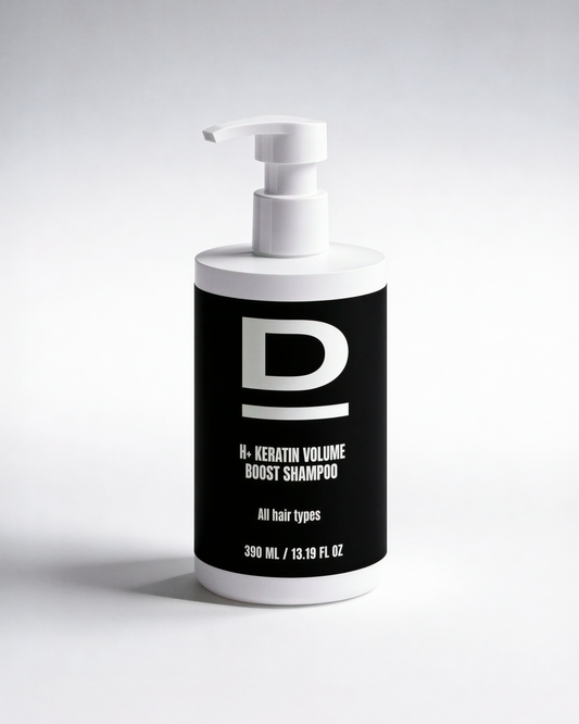 H+ Keratin Volume Boost Shampoo in schwarzer Flasche mit Pumpe, geeignet für alle Haartypen, 390 ml.